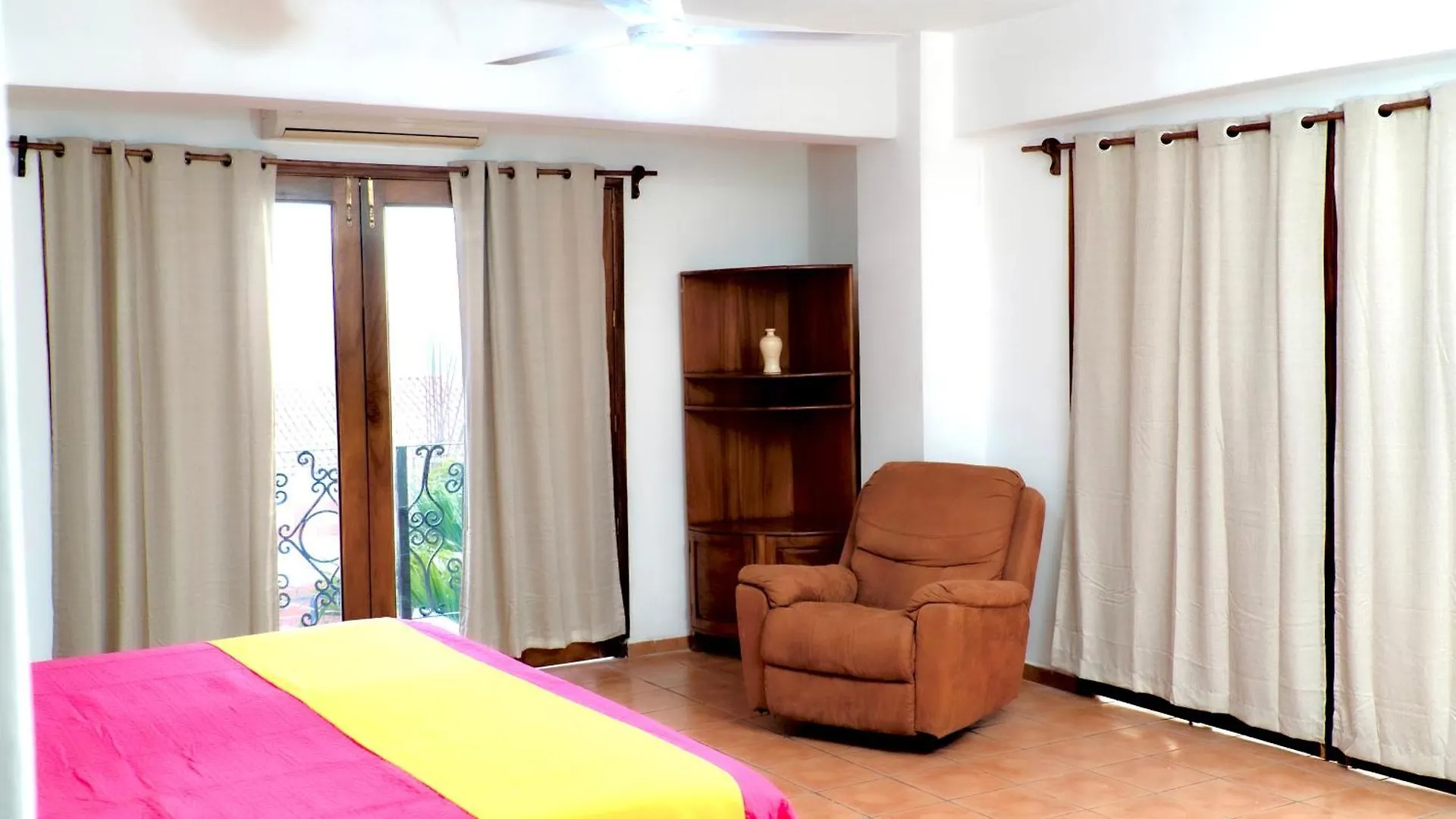 Pueblo Real Hotel Boutique Puerto Vallarta