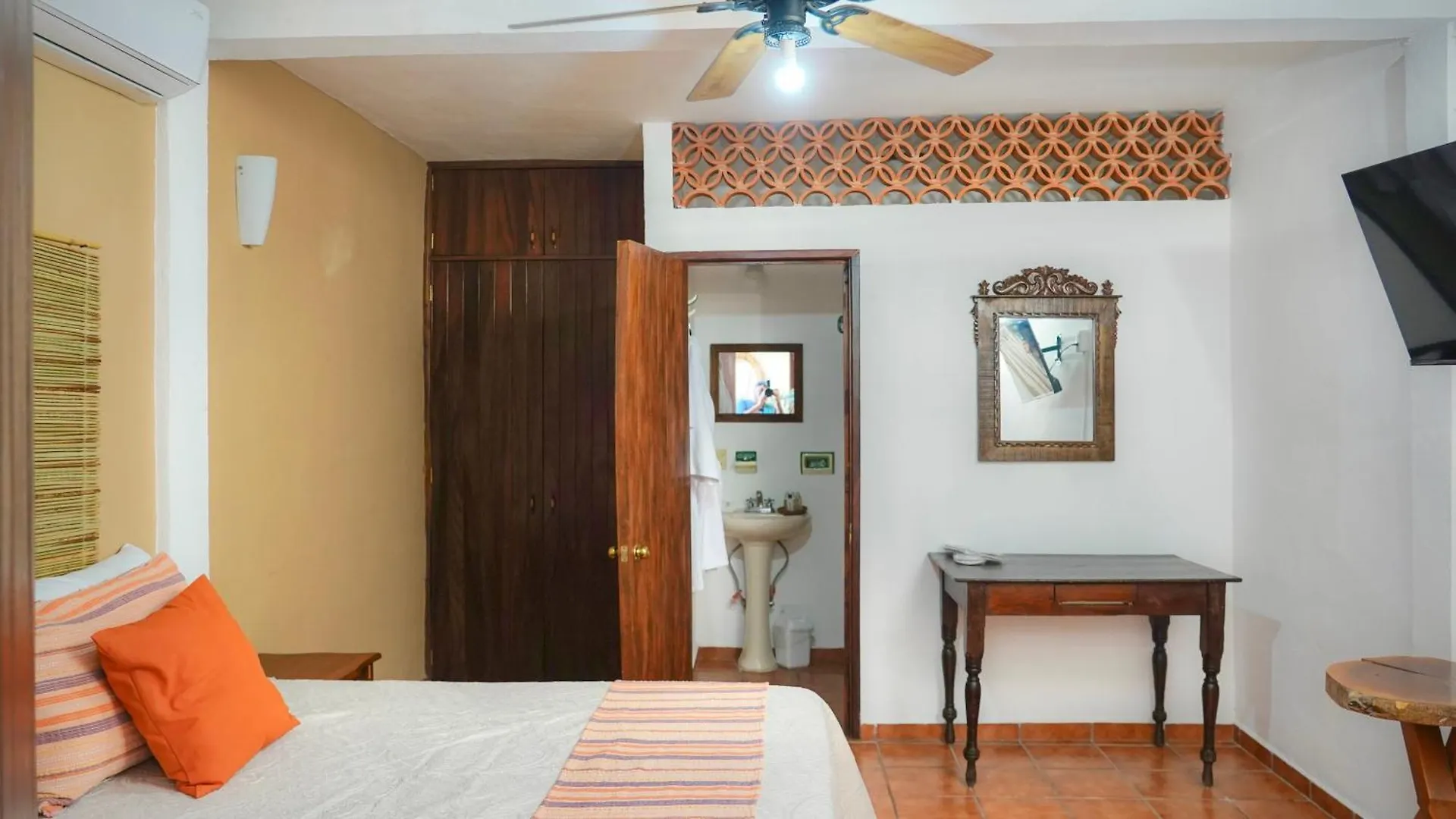 Bed & Breakfast Pueblo Real Hotel Boutique Puerto Vallarta Mexico